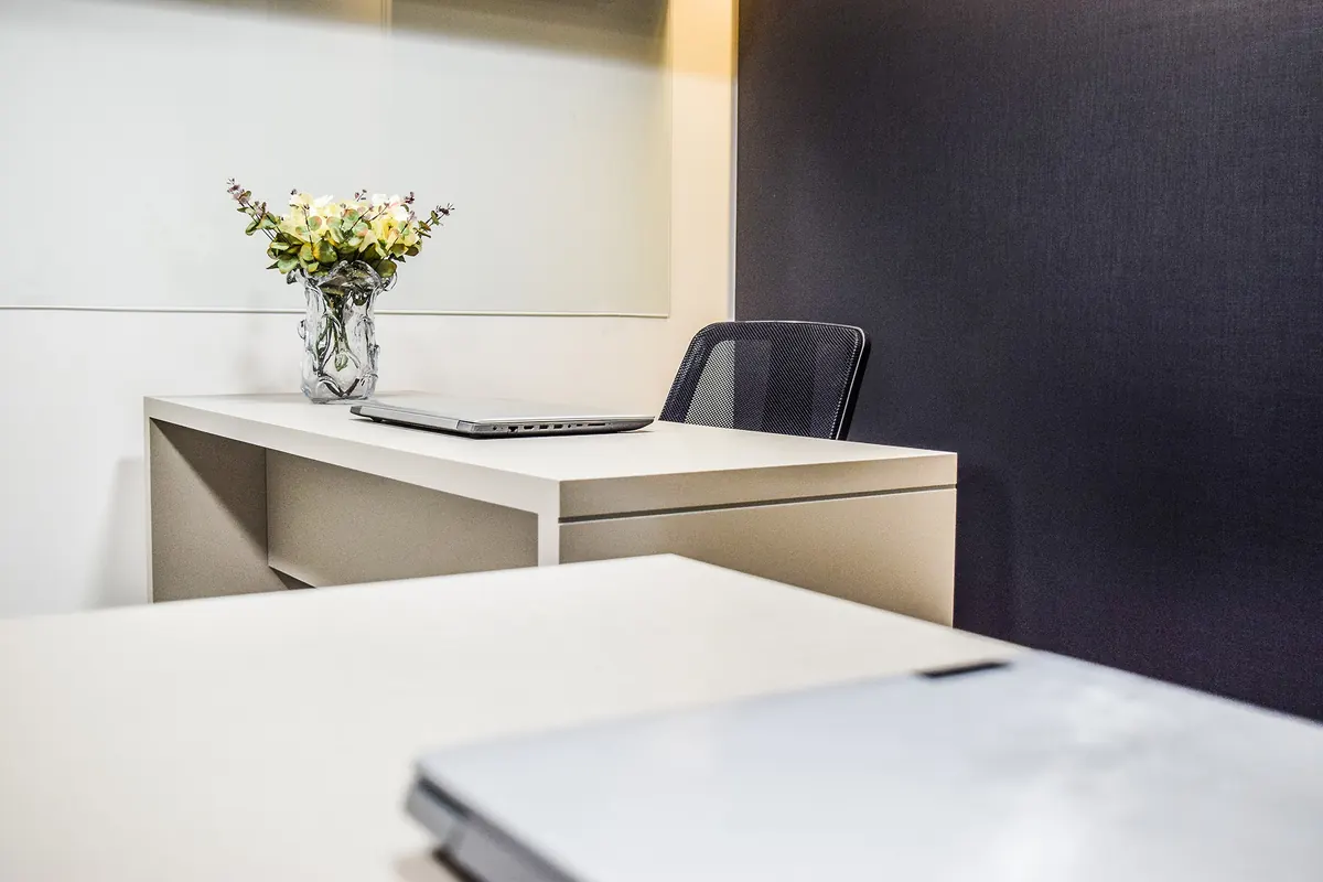 Mesa de trabalho do escritório